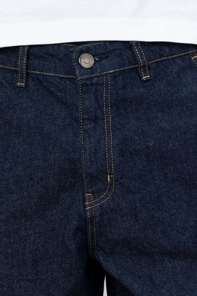 Jean loose à découpes