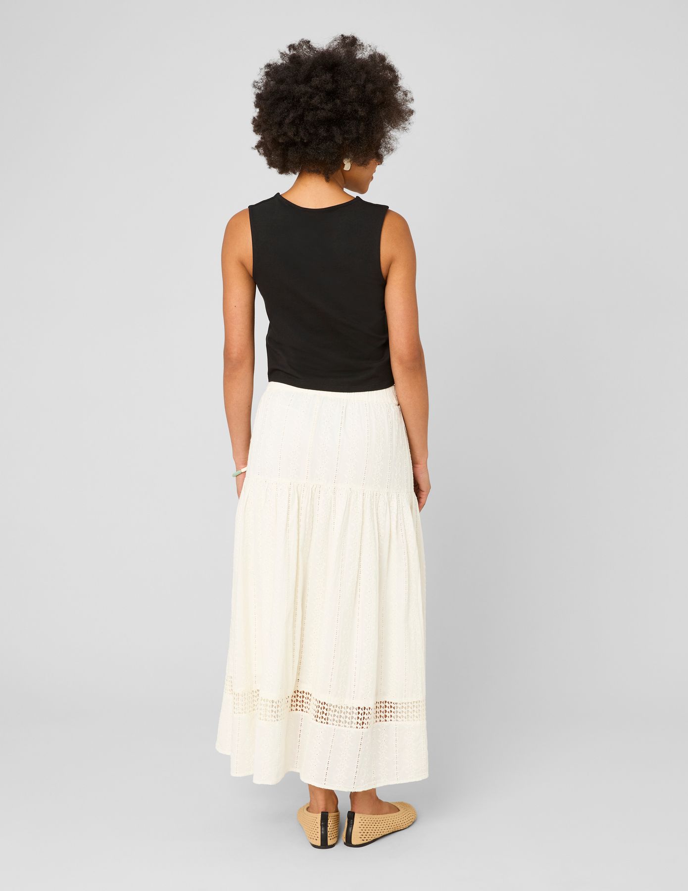 Jupe avec broderie anglaise