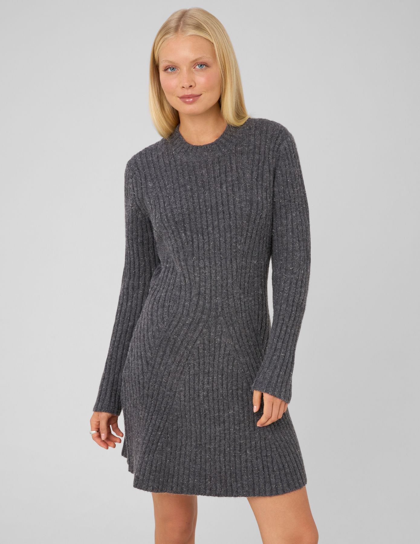 Robe pull c&ocirc;tel&eacute;e