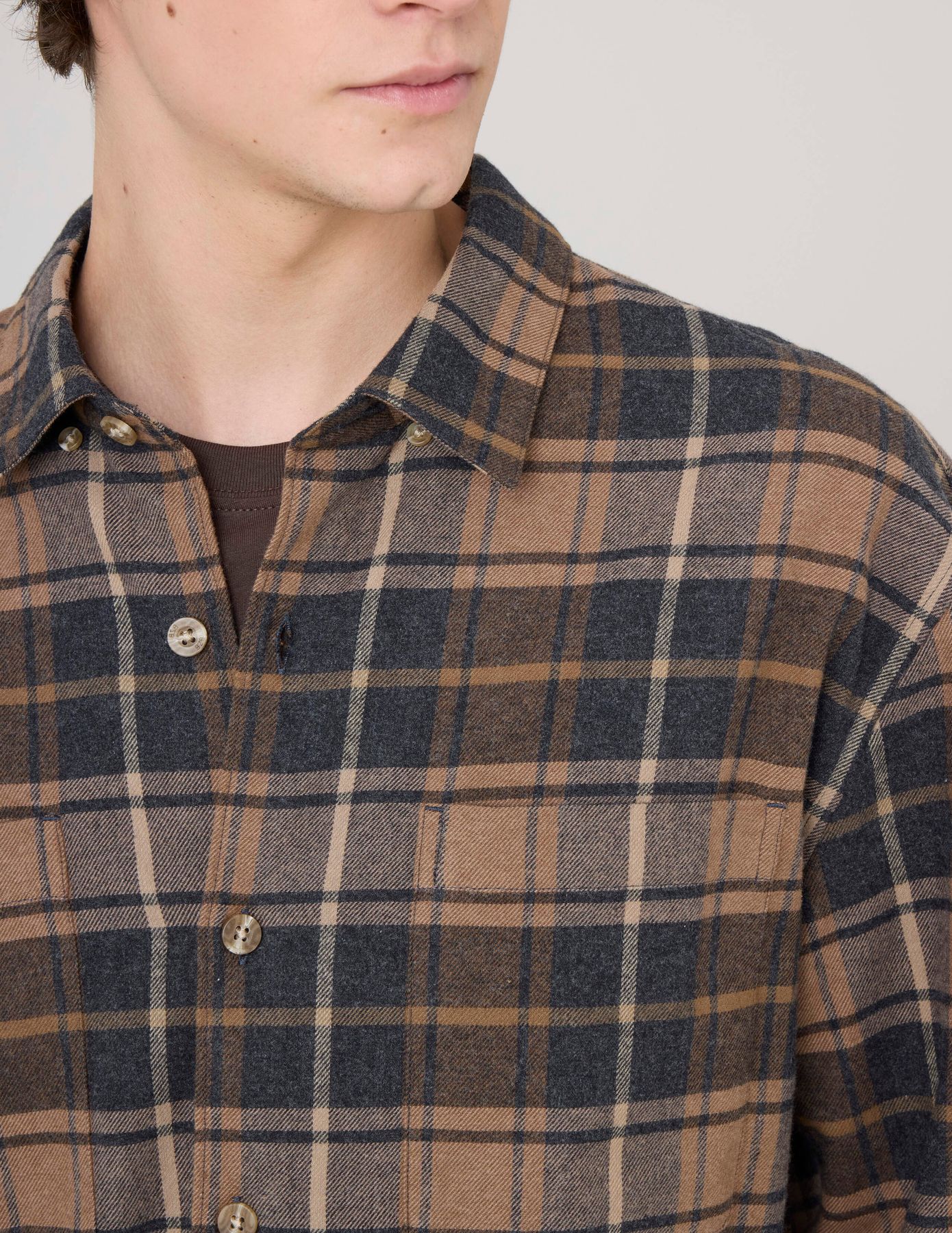 Chemise à carreaux