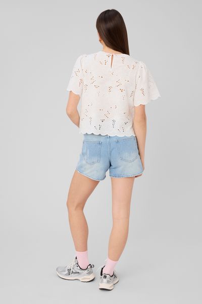 Short en denim brod&eacute;