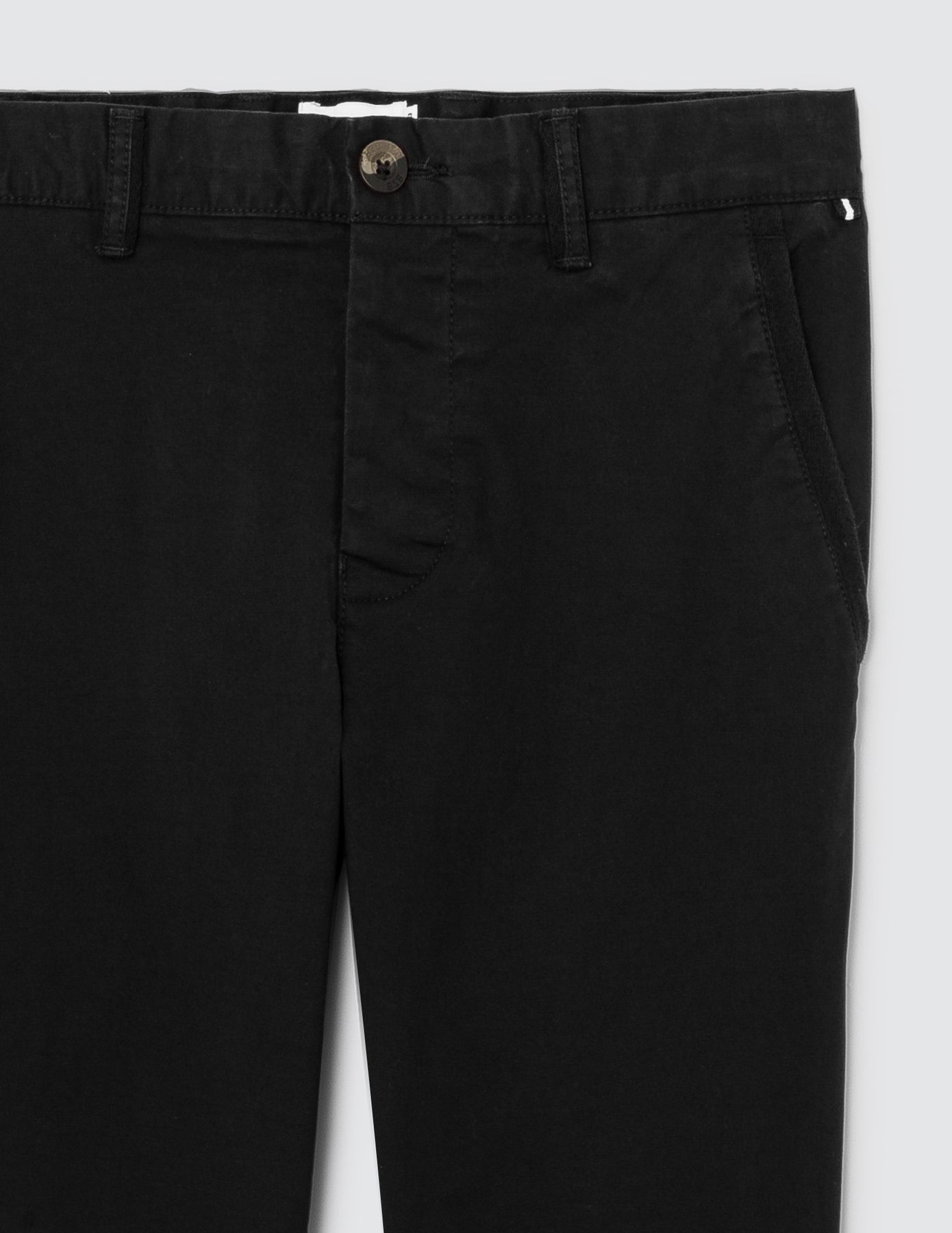 Pantalon chino ajusté