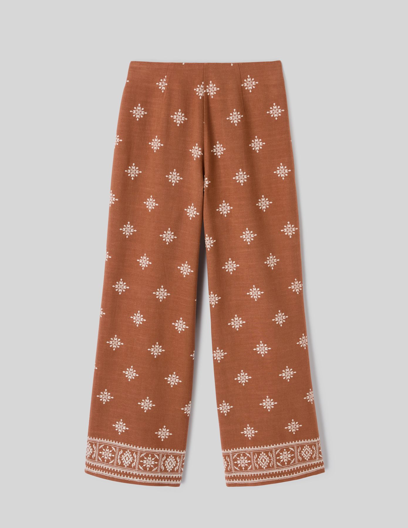 Pantalon brod&eacute;