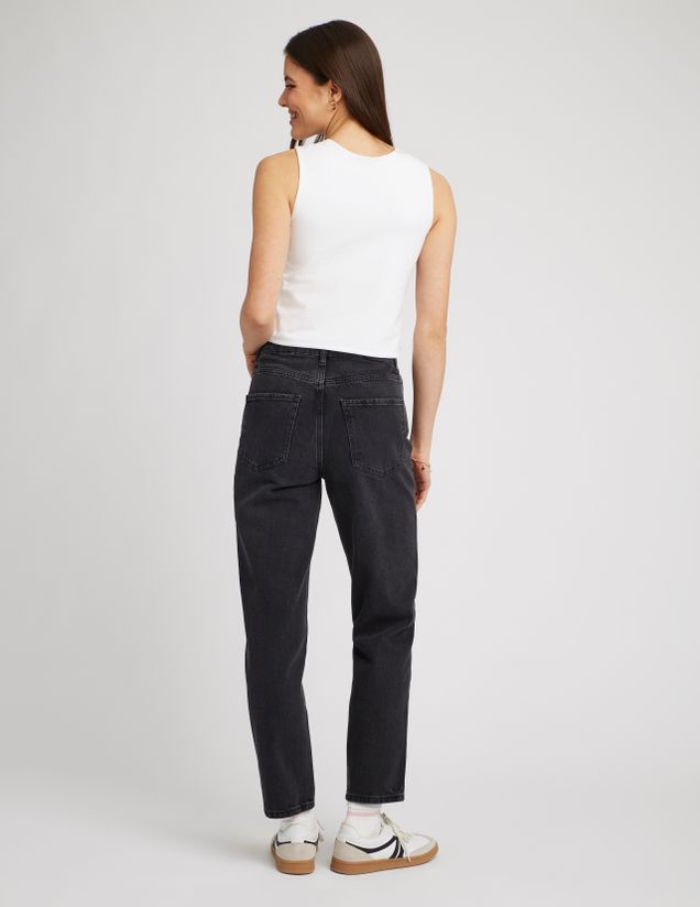 Jean mom fit