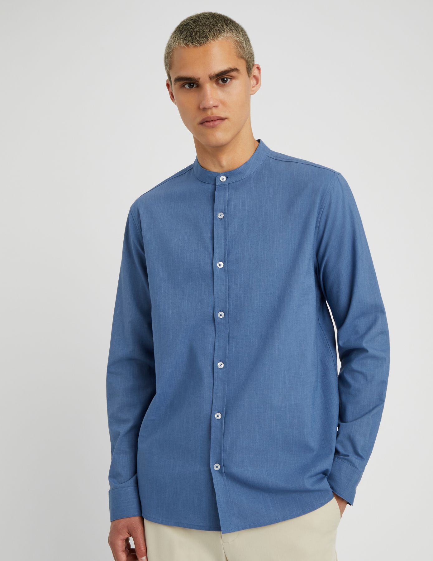 Chemise unie col mao
