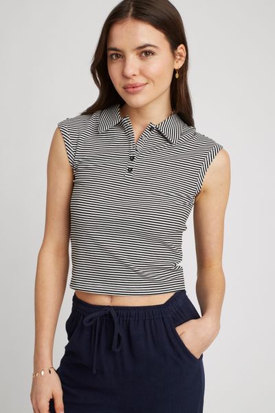 Polo rayé sans manches