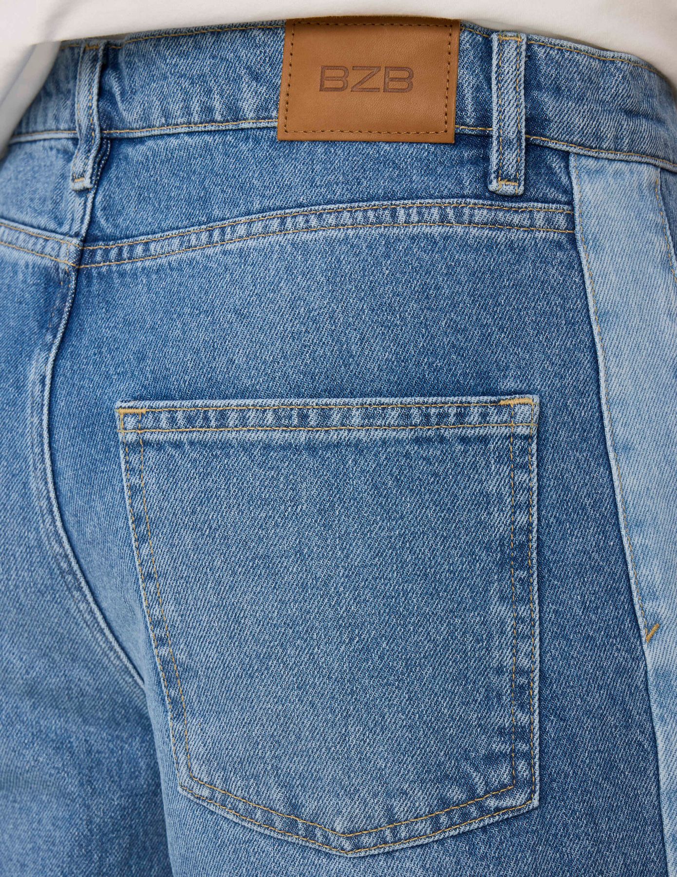 Jean loose &agrave; bandes bicolore