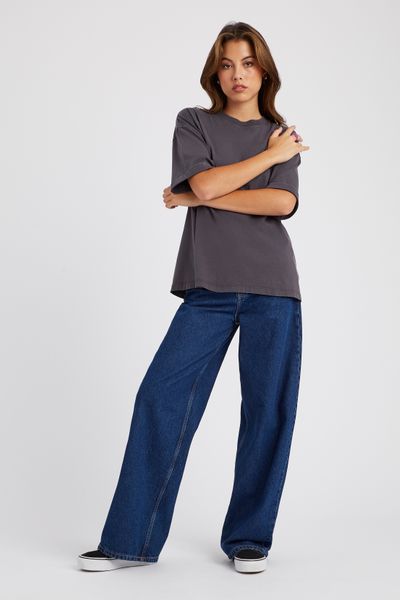 T-shirt oversize d&eacute;lav&eacute;