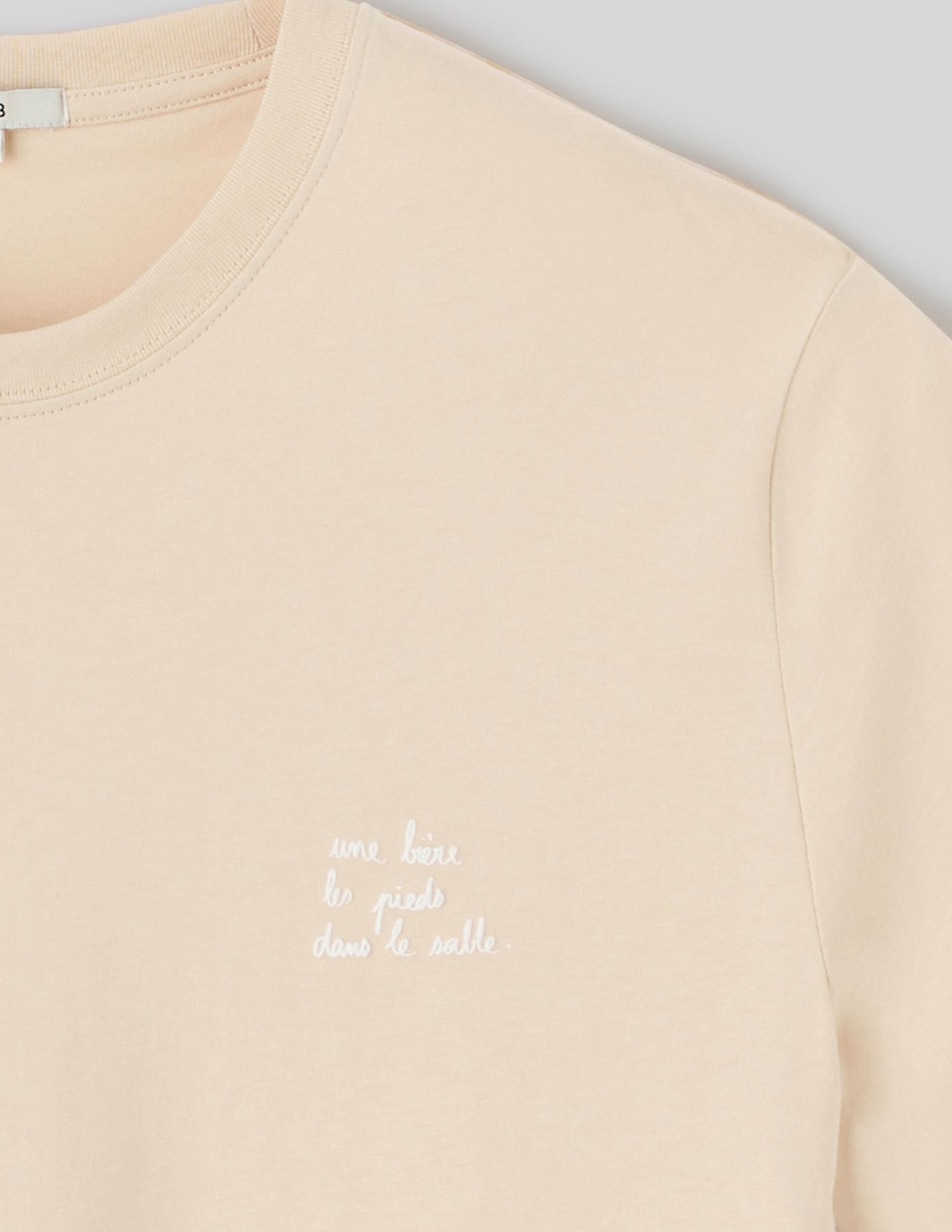 T-shirt message poitrine