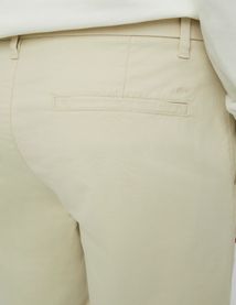 Bermuda chino