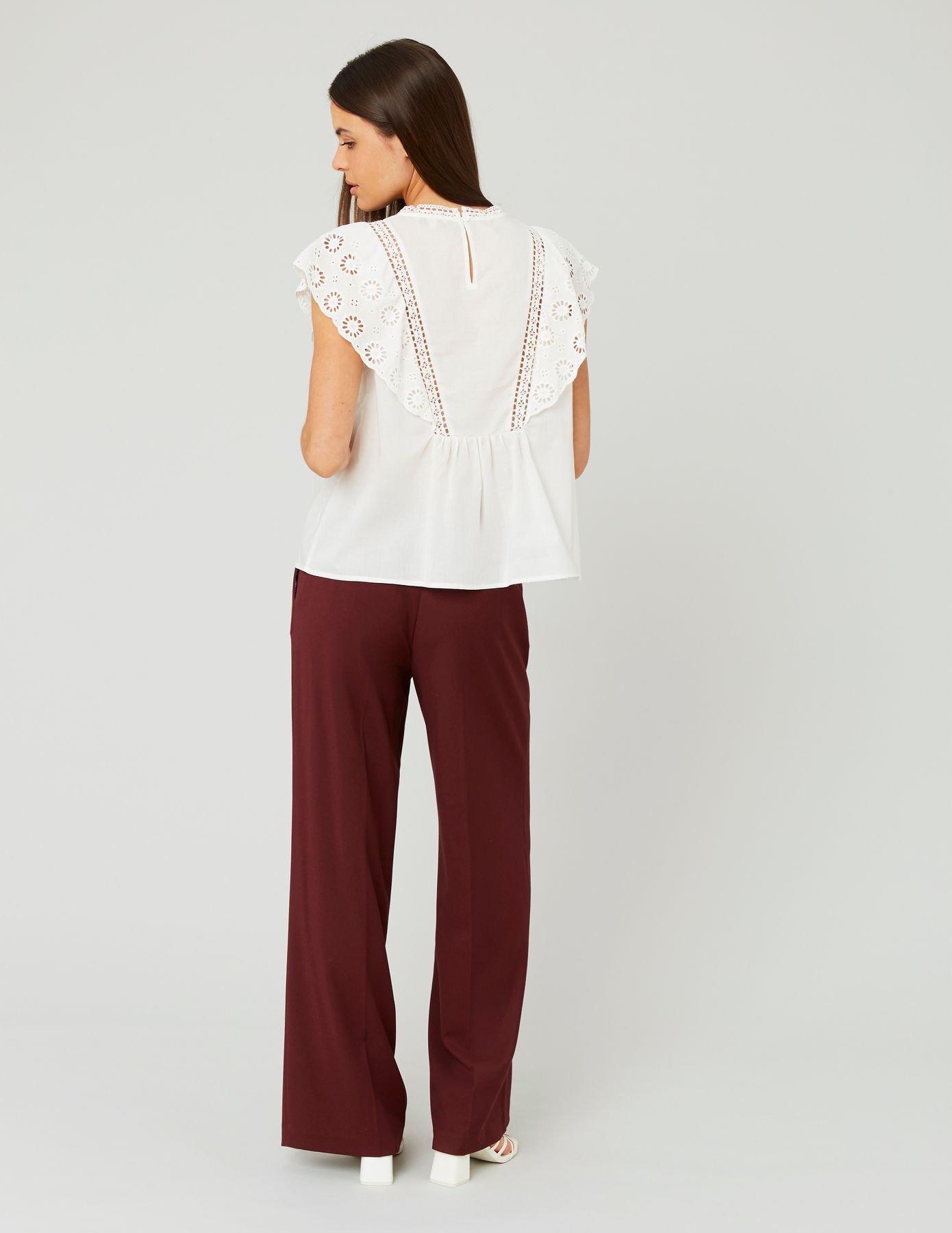 Blouse en broderie anglaise