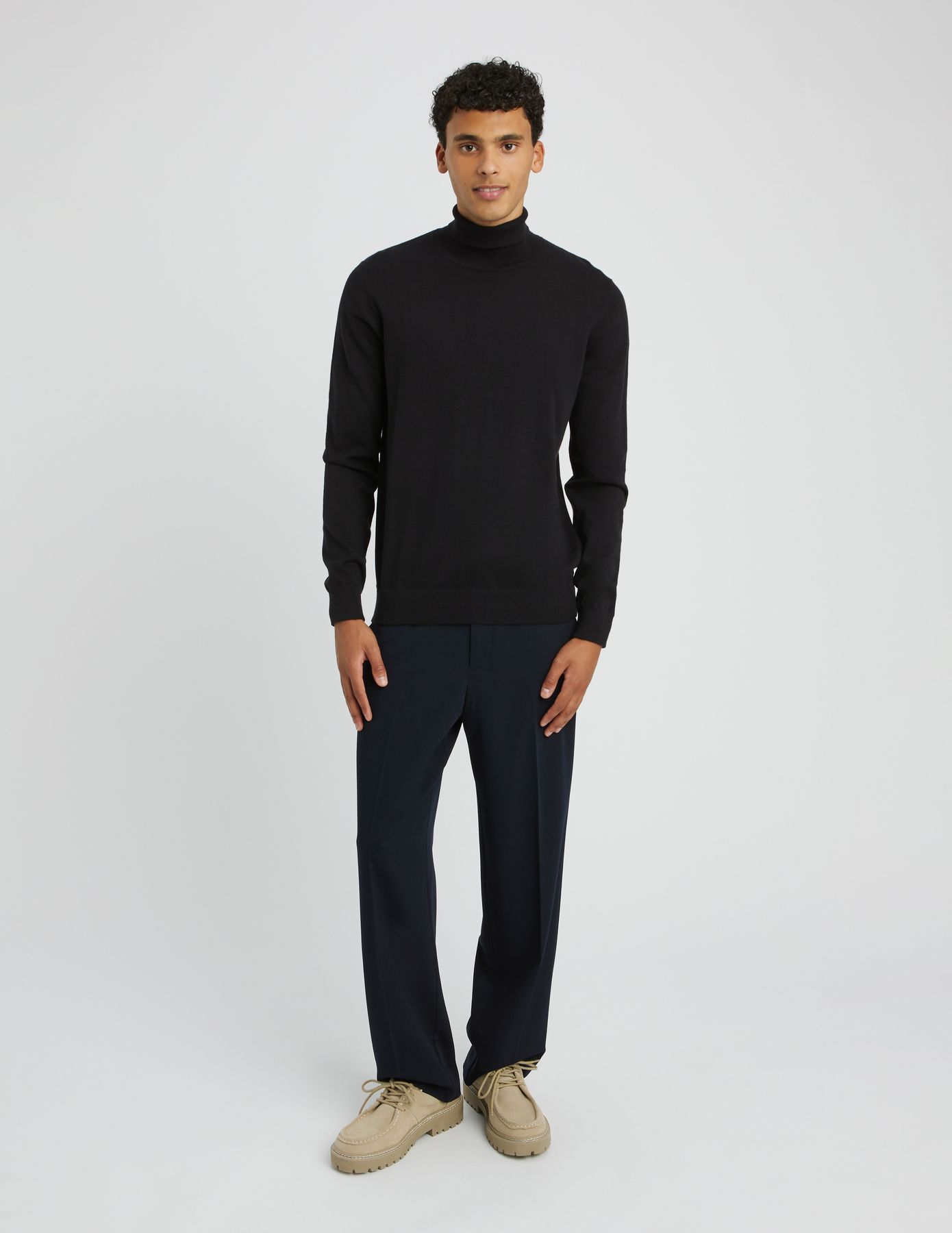 Pull col roulé