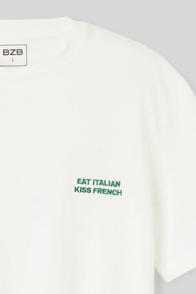 T-shirt broderie poitrine