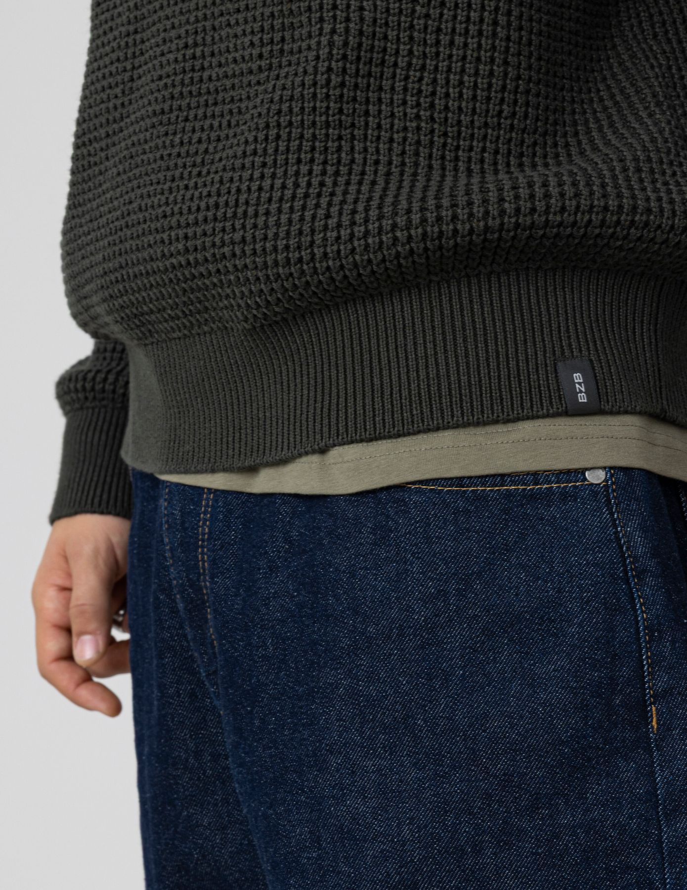 Pull col rond matière fantaisie