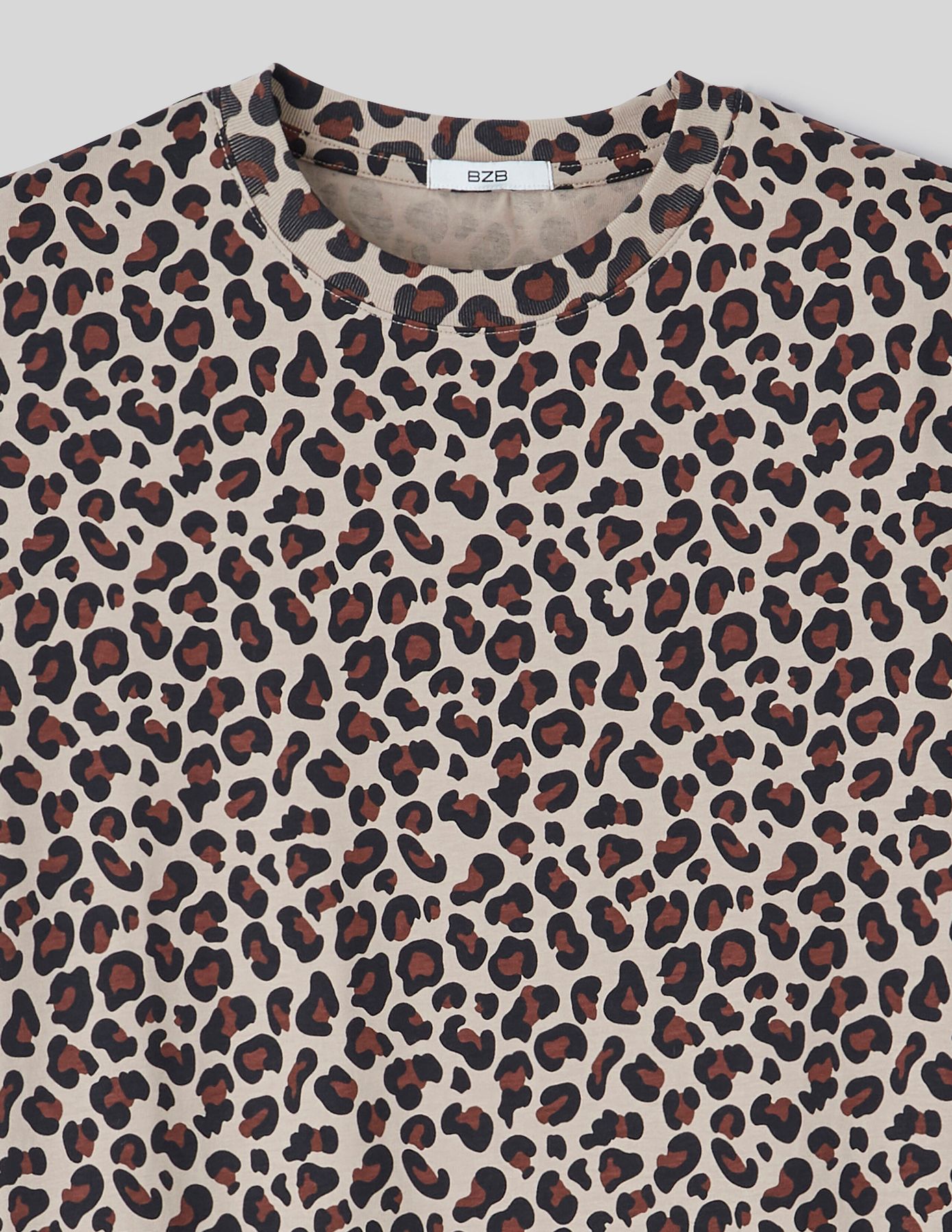 T-shirt imprim&eacute; l&eacute;opard