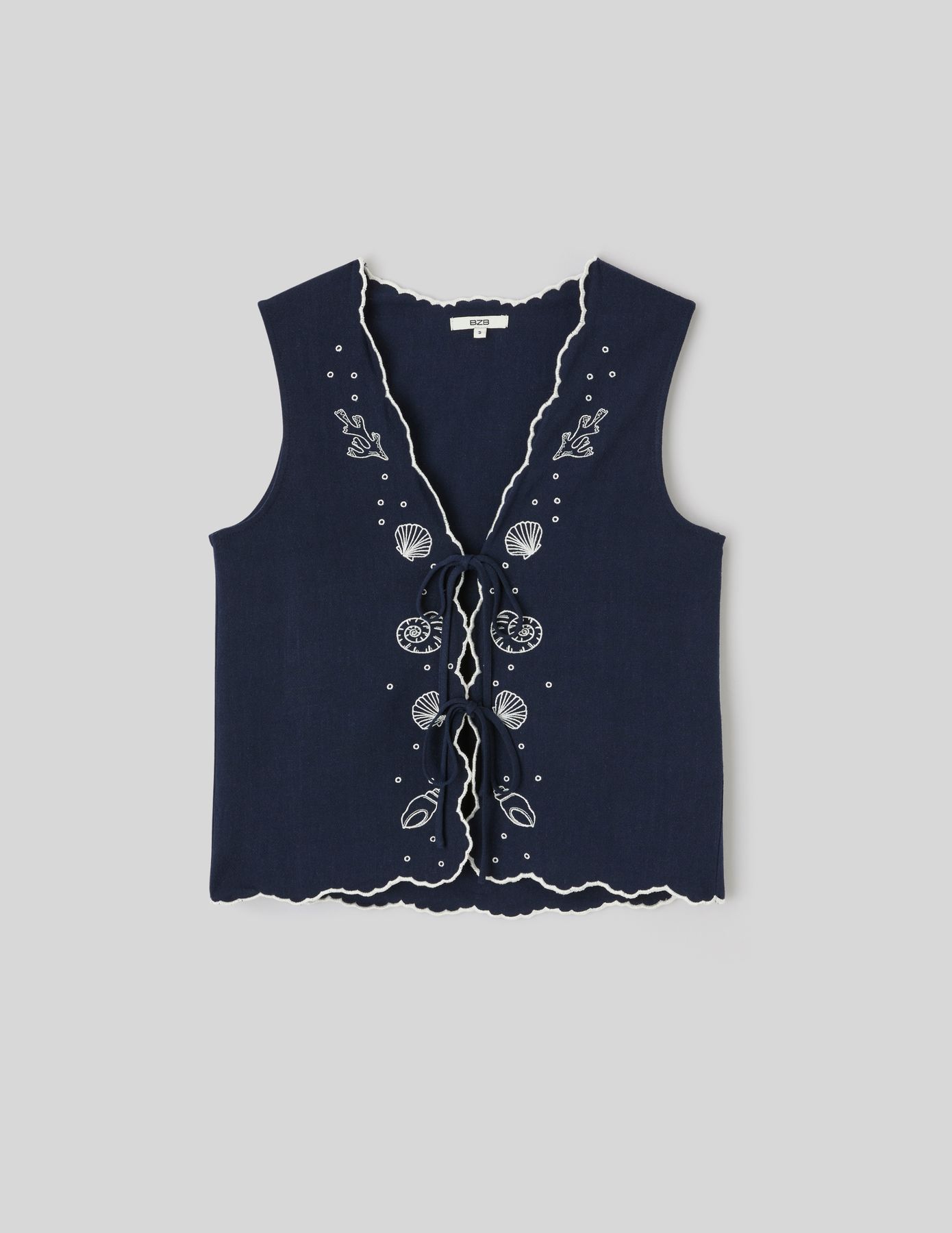 Top brod&eacute; &agrave; nouer