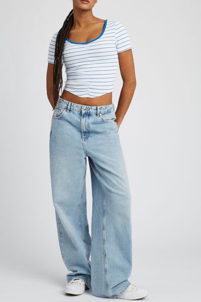 T-shirt court ray&eacute;