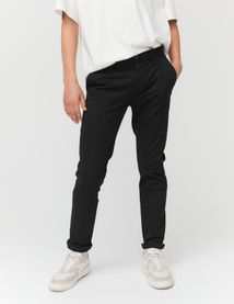 Pantalon chino ajusté