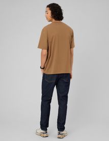 T-shirt broderie poitrine