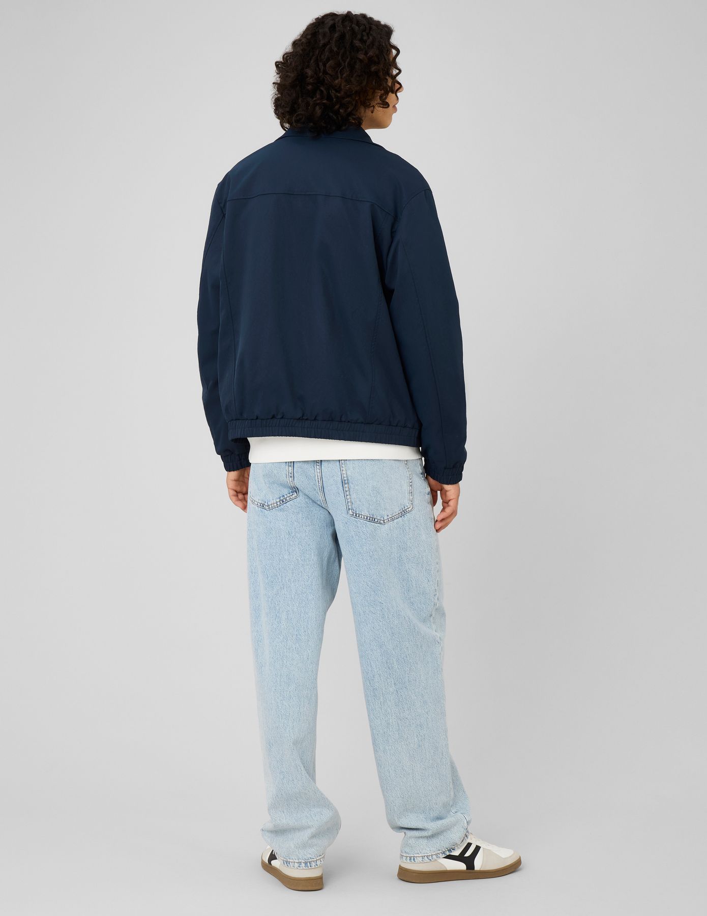 Veste zipp&eacute;e l&eacute;g&egrave;re