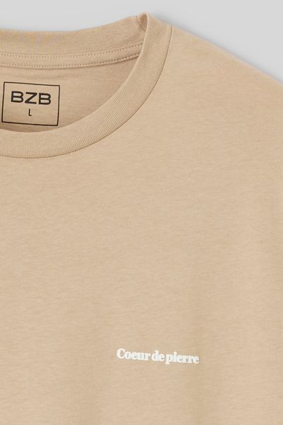 T-shirt broderie poitrine