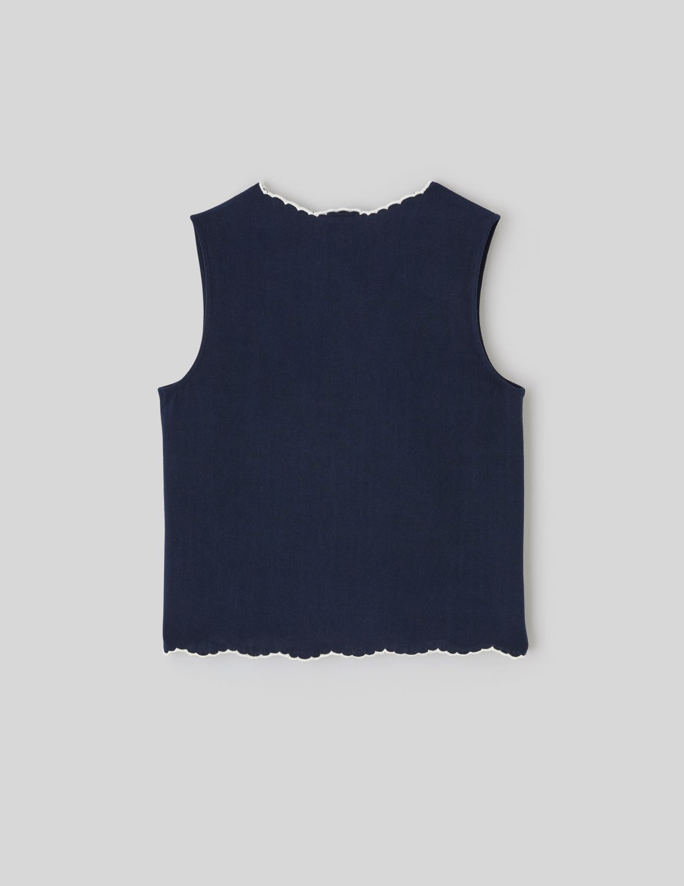 Top brod&eacute; &agrave; nouer