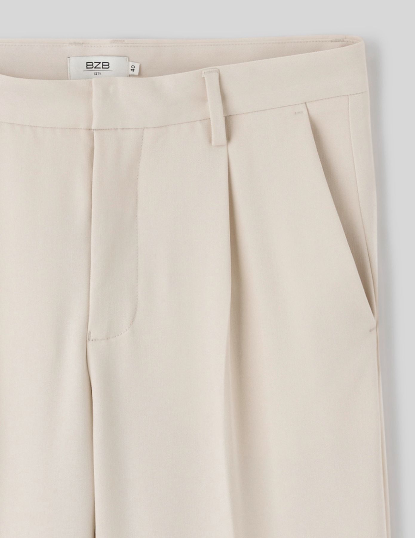 Pantalon de ville à pinces
