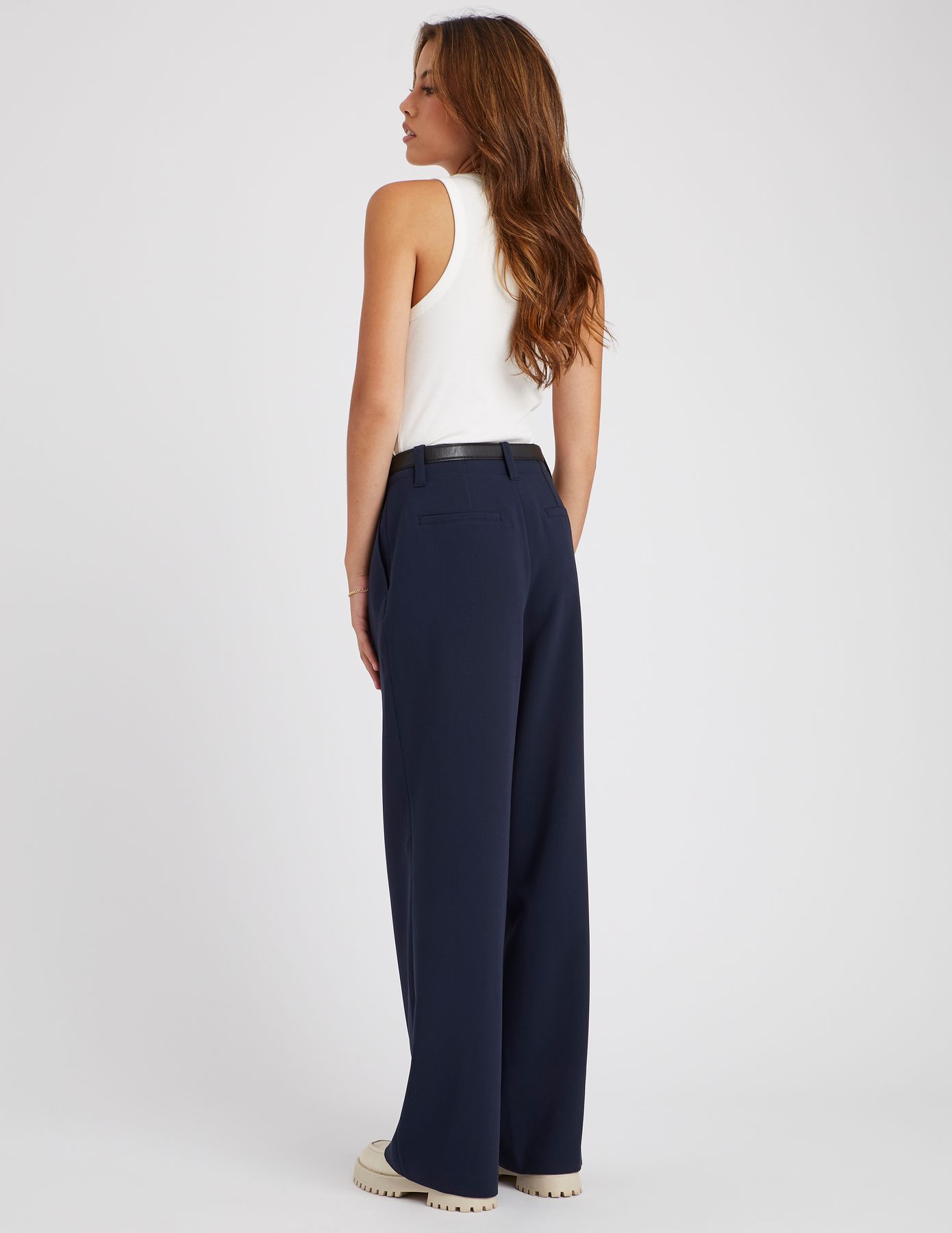 Pantalon tailleur &agrave; pinces