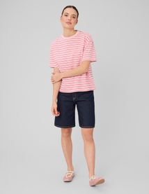 T-shirt ray&eacute; et imprim&eacute;