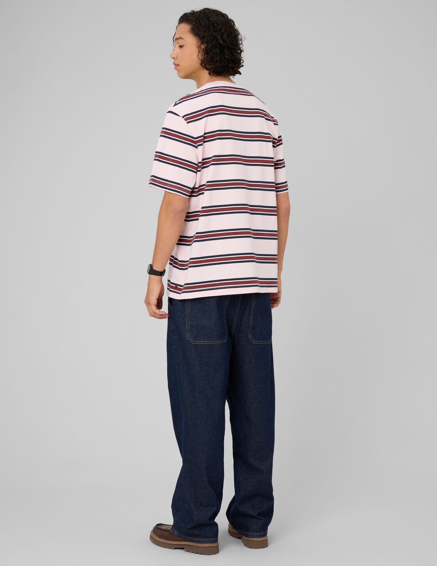 T-shirt ray&eacute;