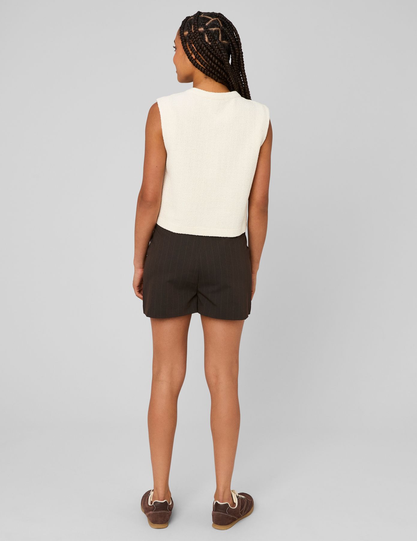 Jupe short ray&eacute;e