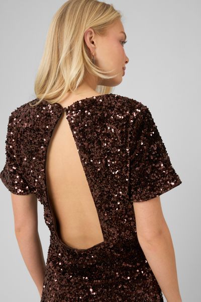Robe courte &agrave; sequins