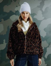 Blouson &agrave; capuche r&eacute;versible imprim&eacute; l&eacute;opard