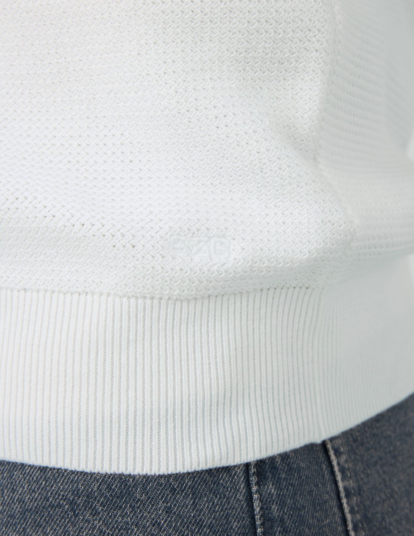 Pull mati&egrave;re fantaisie