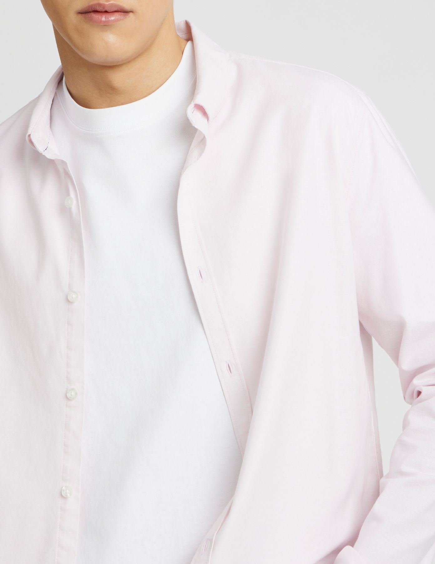 Chemise unie ajust&eacute;e