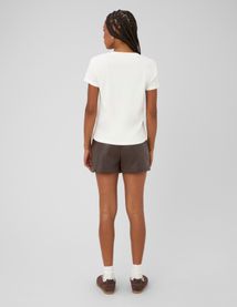 T-shirt &agrave; studs