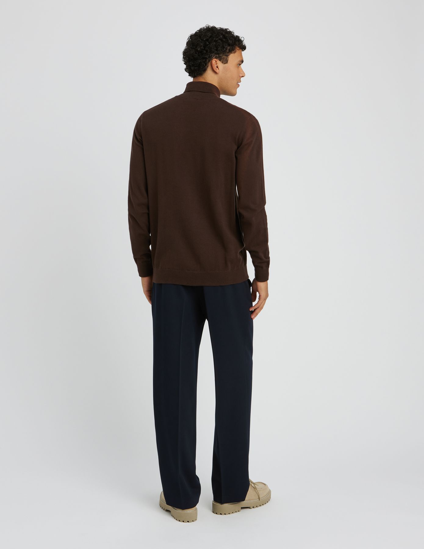 Pull col roul&eacute;