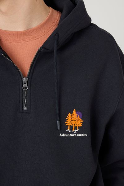 Sweat broderie poitrine