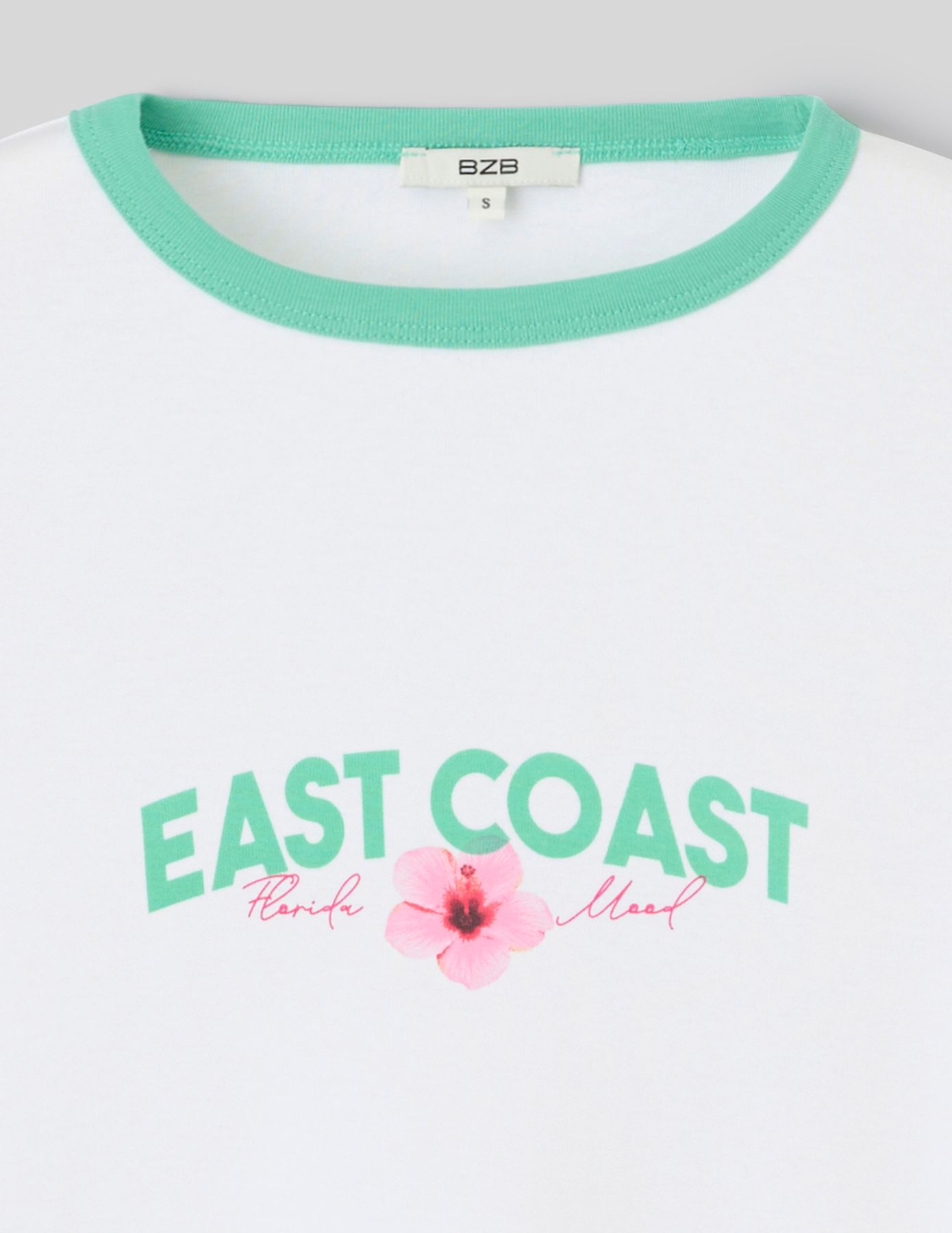 Baby tee &agrave; bords contrastants