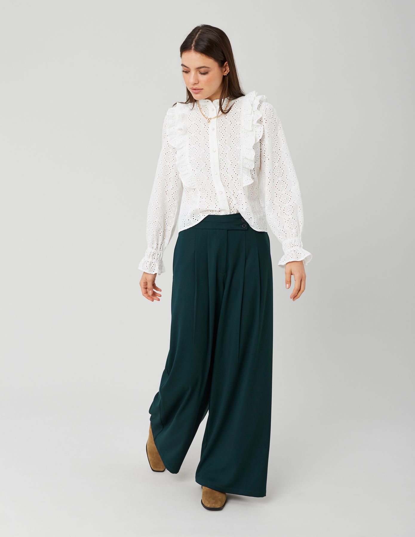 Blouse broderie anglaise &agrave; volants