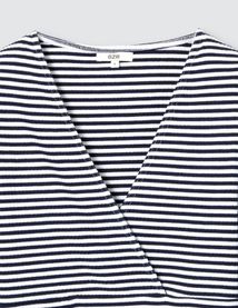 T-shirt cache coeur rayé