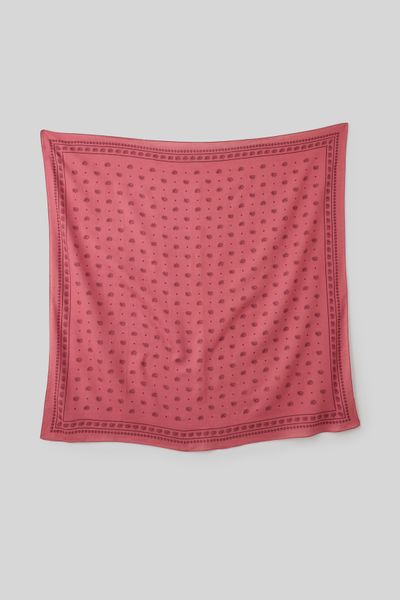 Foulard carr&eacute; imprim&eacute;