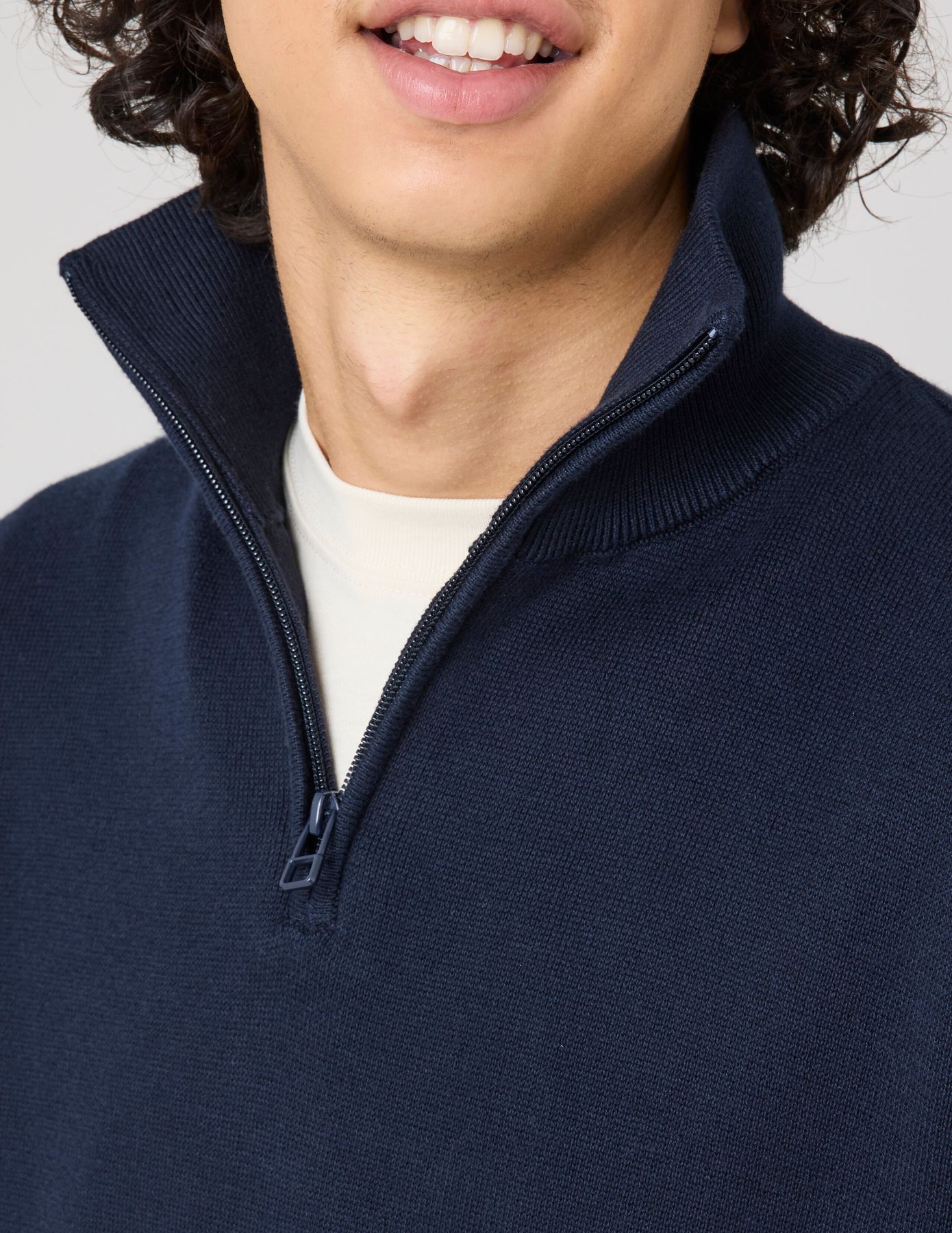 Pull col montant zippé