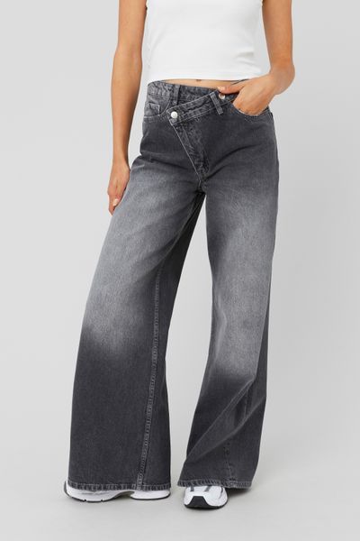 Jean wide leg ceinture asym&eacute;trique
