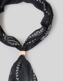 Foulard fin