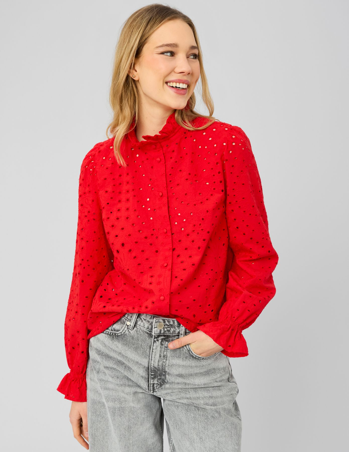 Chemise col montant broderie anglaise