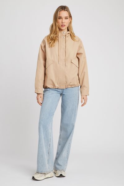Blouson court à capuche