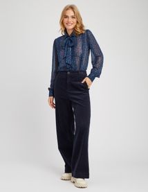 Chemise col lavali&egrave;re