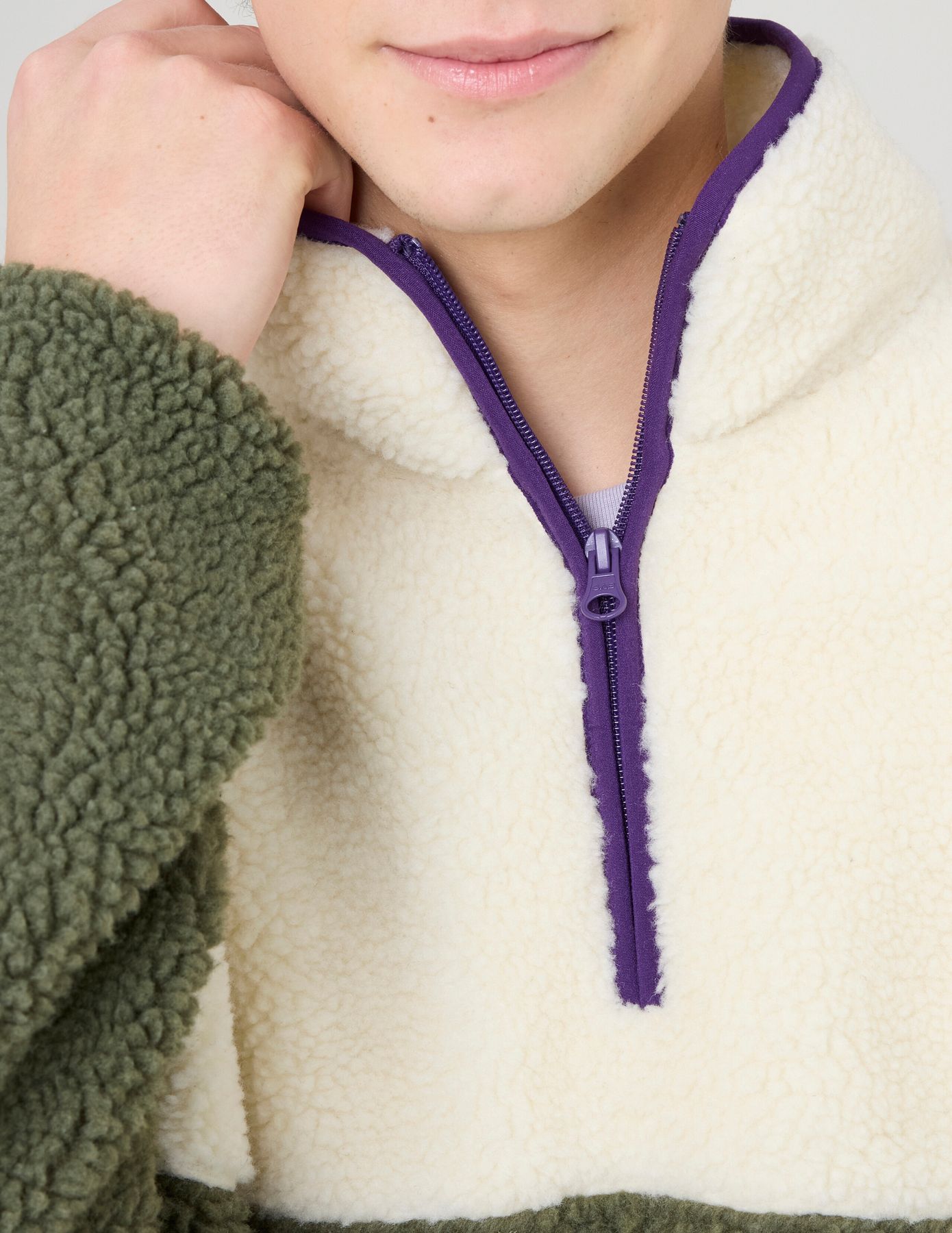 Sweat en sherpa colorblock