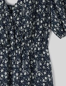 Robe courte plissée imprimée